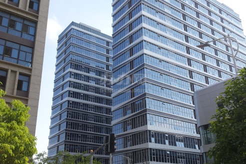 张江绿地缤纷广场460平1050平2070平带装修